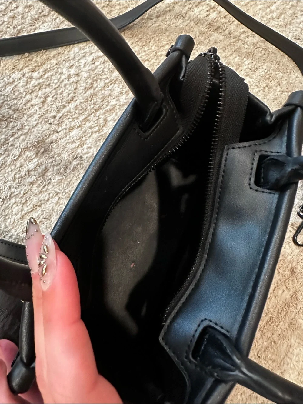 Steve Madden Black Structured Black Women's Crossbody Tote - Designer Style